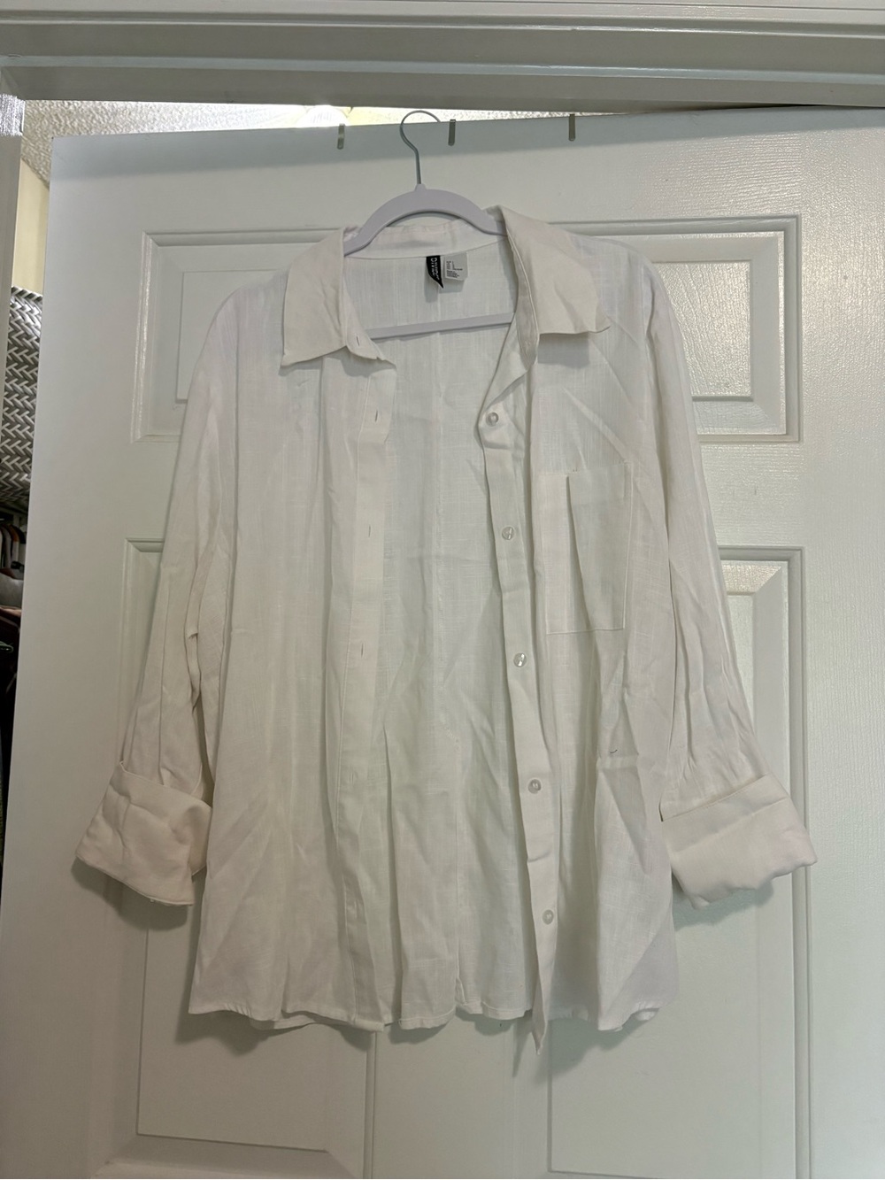 Divided White Casual Button-Down Shirt - Relaxed Fit